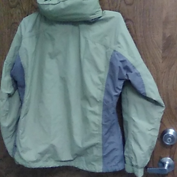 The North Face Women's hypervent jacket - Picture 3 of 12